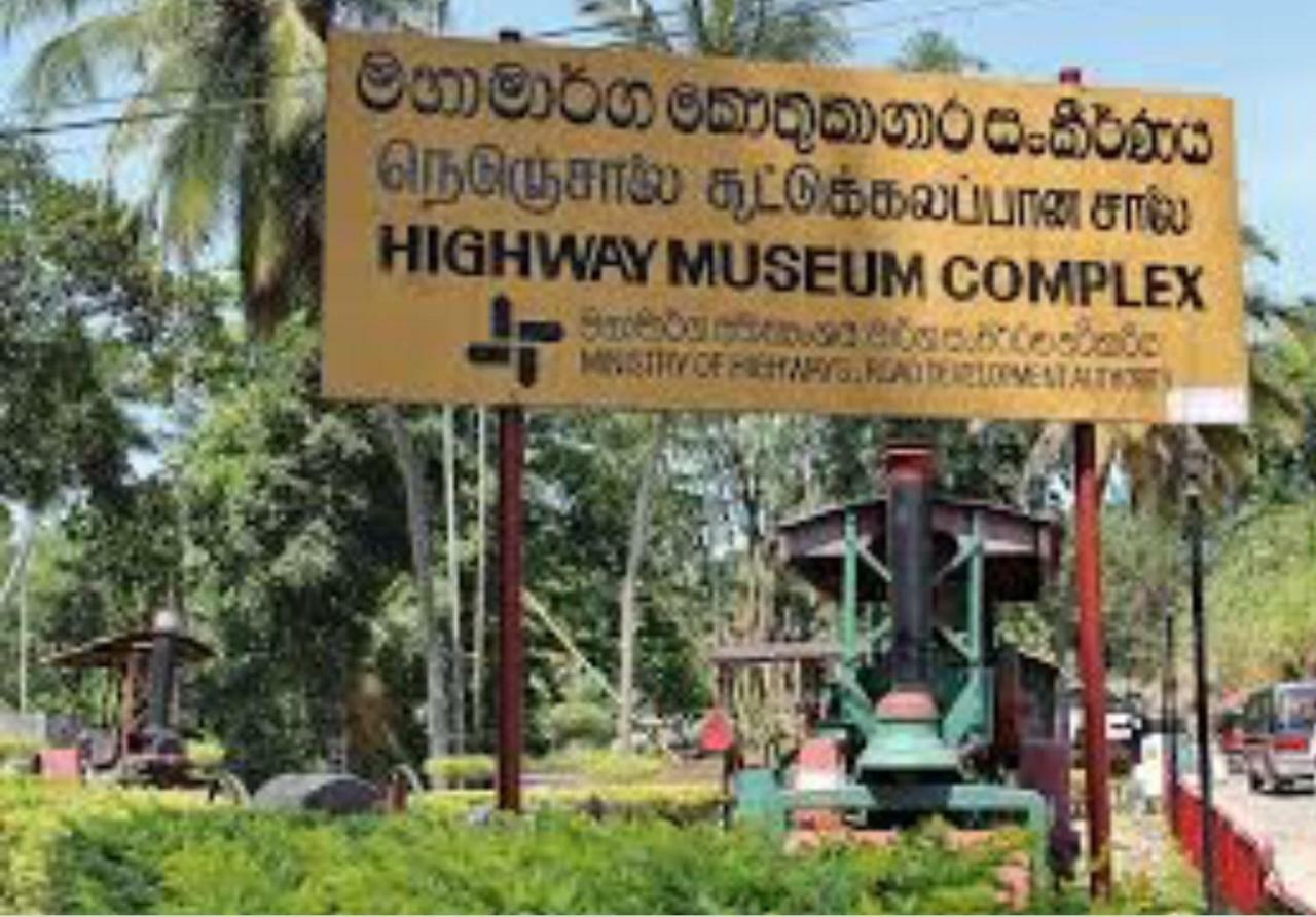 Kandyan Lounge Kiribathkumbura Exterior photo